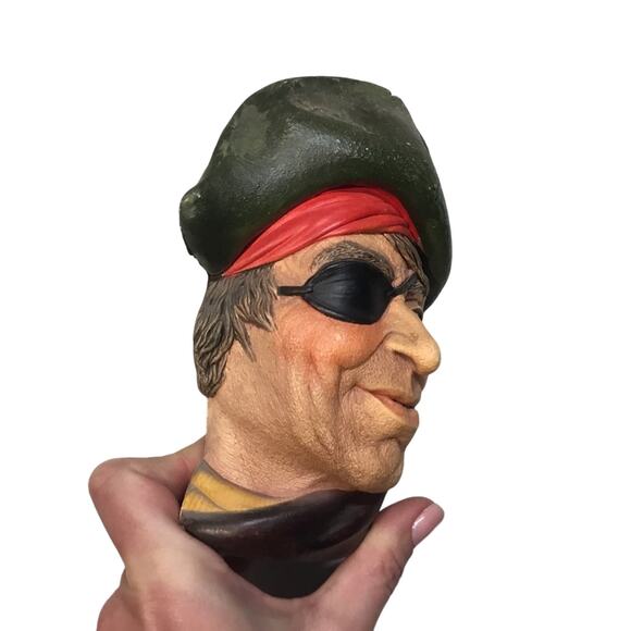 Vintage Smuggler Legend Chalkware Head Wall Hanging - Picture 3 of 5